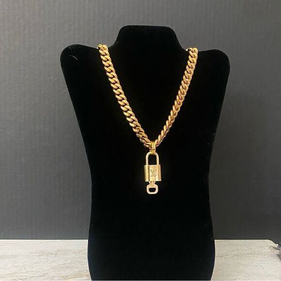 LOUIS VUITTON Lock and key 🔐 on Gold Tone Necklace #307 - Picture 1 of 14